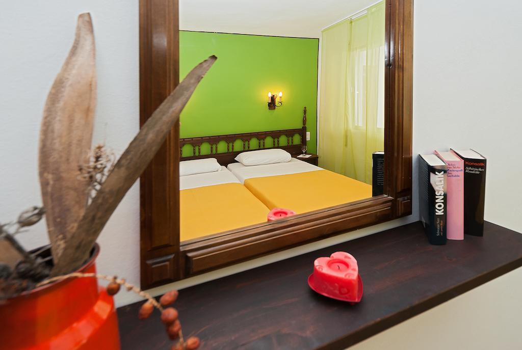 Apartamentos Casa Blanca Miami Playa Room photo
